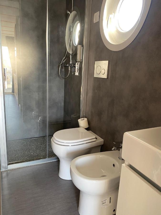 Marina del Gargano Houseboat Manfredonia Exterior foto