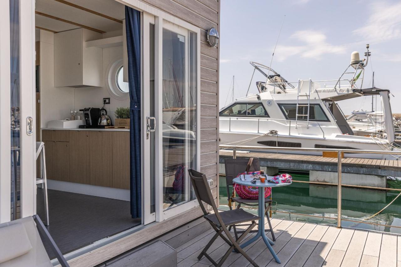 Marina del Gargano Houseboat Manfredonia Exterior foto