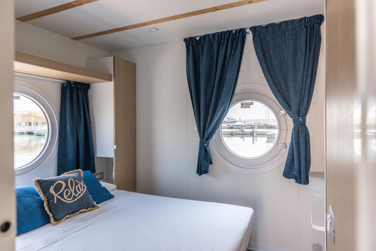 Marina del Gargano Houseboat Manfredonia Exterior foto