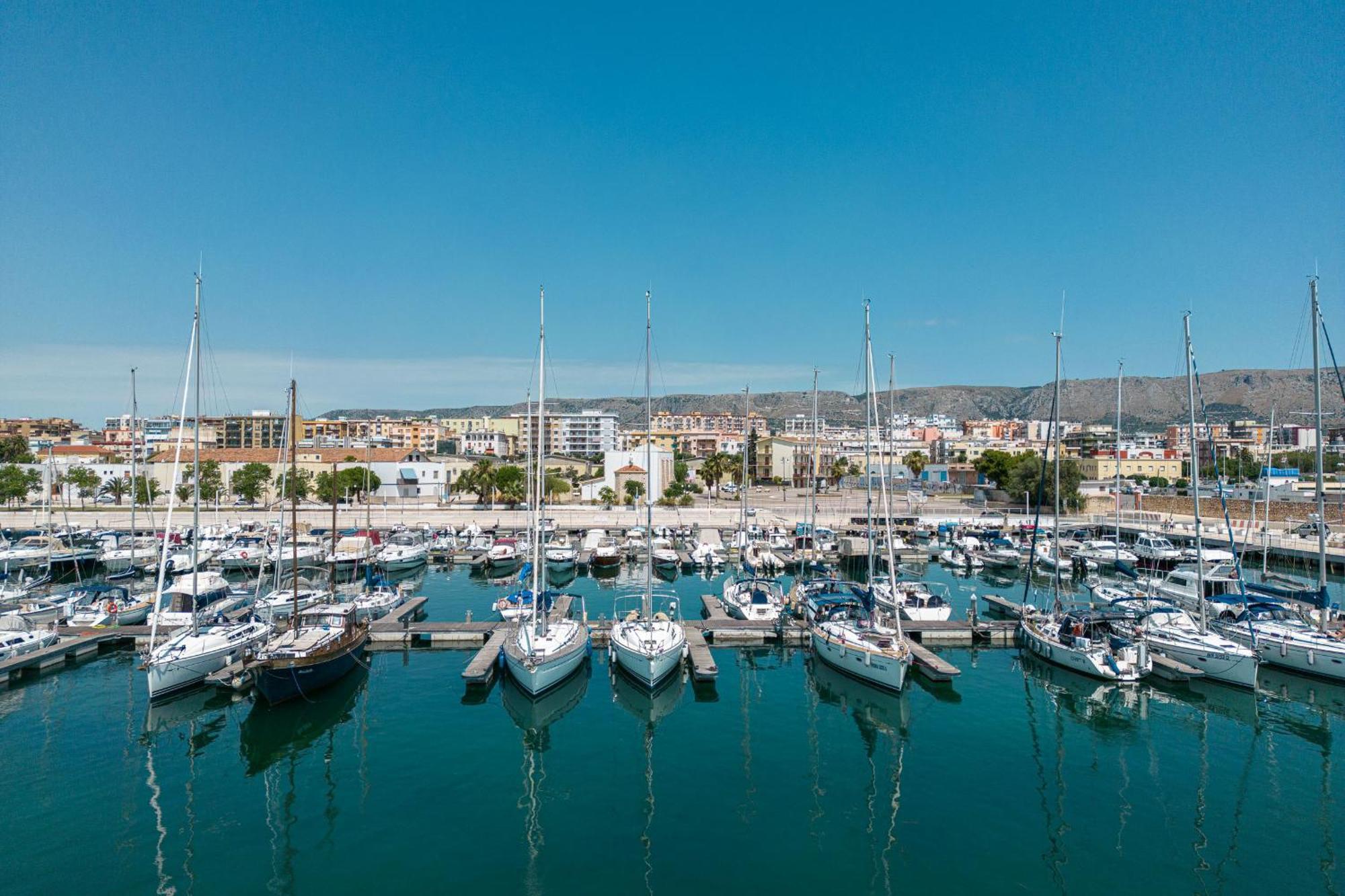Marina del Gargano Houseboat Manfredonia Exterior foto